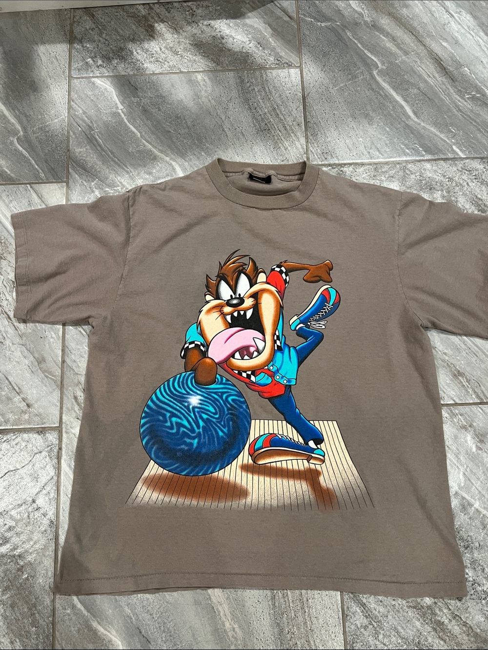 Taz Bowling Graphic Tee made in the USA single stitch xl